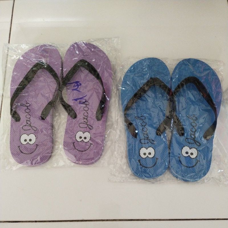 Dép xốp đi dạo