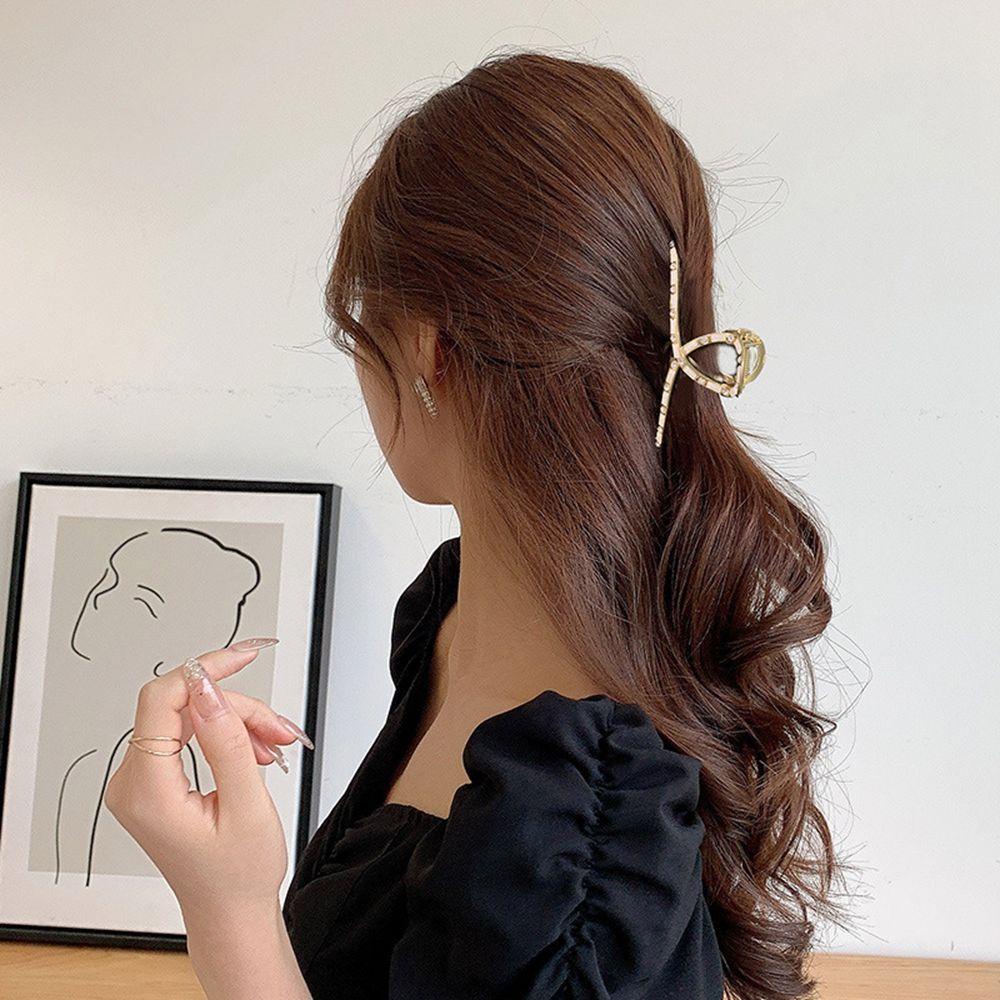 Kẹp Tóc Hình Cá Mập Đính Ngọc Trai Dễ Thương Cho Nữ