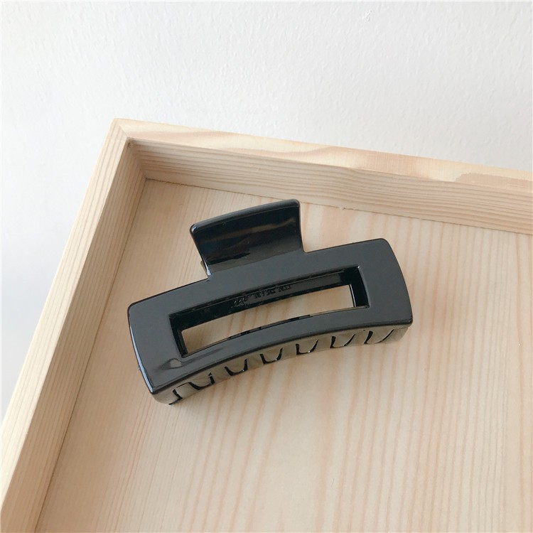 Gấp tóc, kẹp nữa tóc phía sau cho nữ màu nude hình vuông