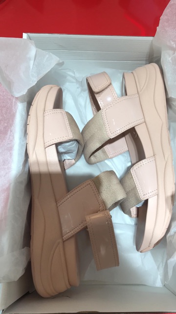 Giày Sandal