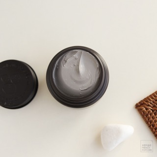 Mặt nạ đất sét tro núi lửa Super Volcanic Pore Clay Mask