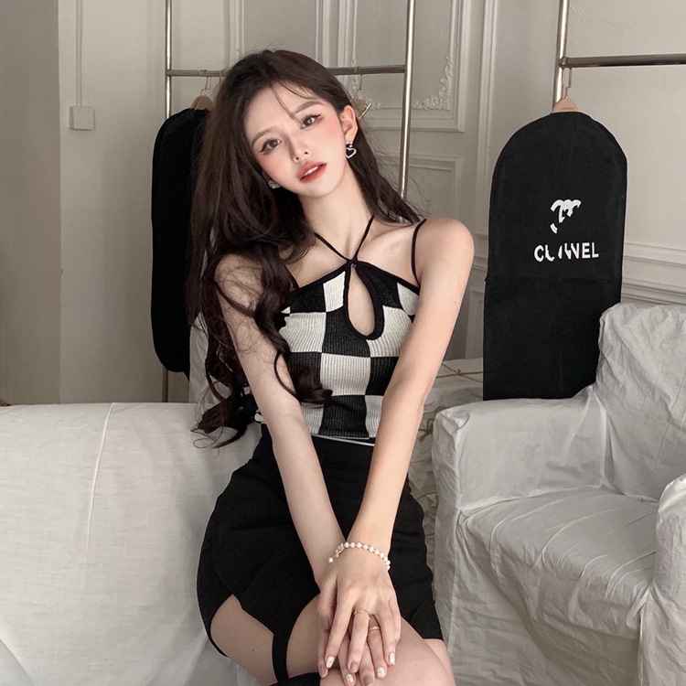 [Mã 151FASHIONSALE1 giảm 10K đơn 50K] Áo yếm croptop kẻ caro Forgirl 2 dây buộc cổ quyến rũ