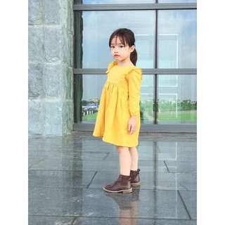 Đầm linen vàng cho bé gái