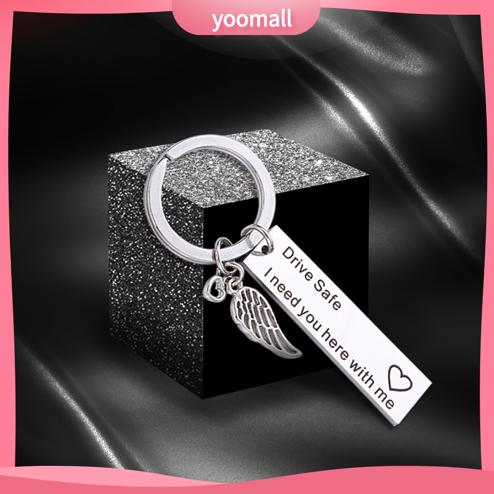 Móc Khóa Kim Loại Hình Đôi Cánh Khắc Chữ Độc Đáo