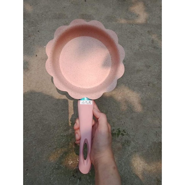 Nồi đá có nắp