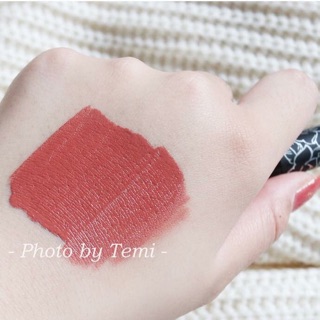 son kem lì kat von d