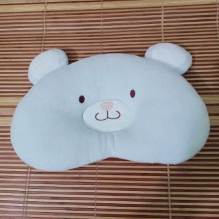Gối lõm hình thú chống bẹp đầu trẻ sơ sinh