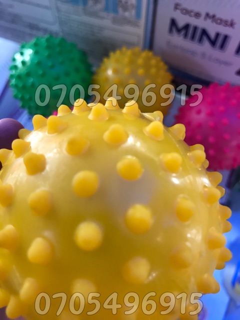 Bóng gai cao su tập tay