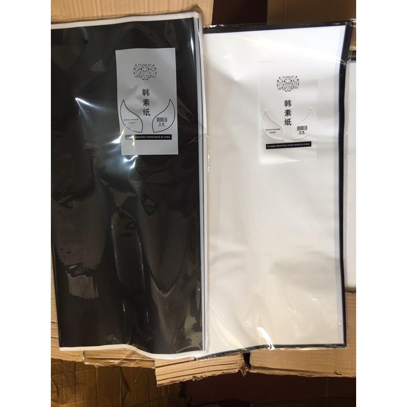 Giấy mờ viền đen, viền trắng bó hoa