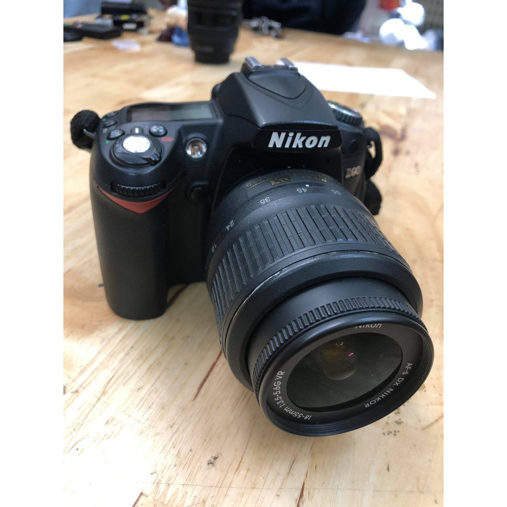 Máy ảnh nikon D90 + lens 18-55mm VR