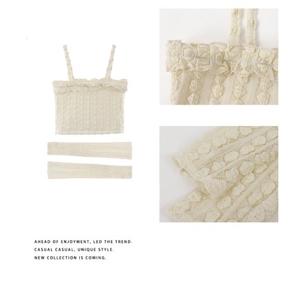 Set áo yếm denim hình bướm + áo hai dây ren trắng và bao tay