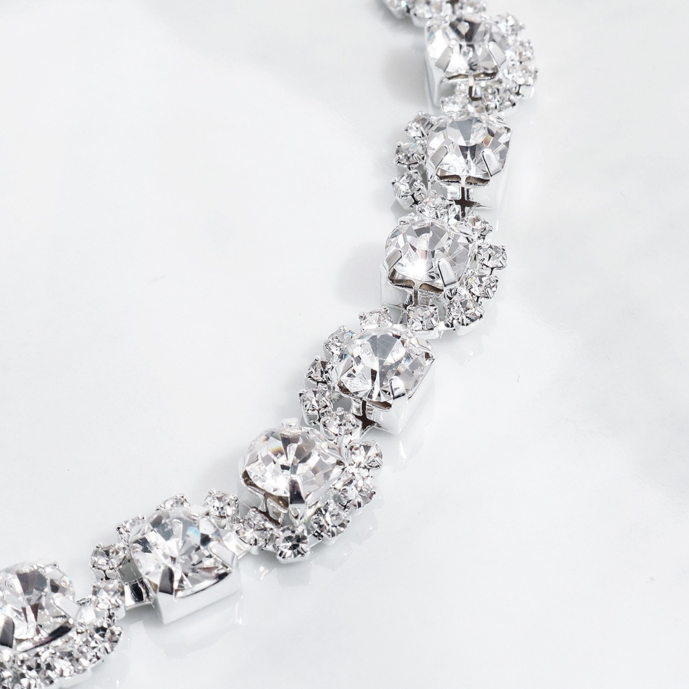 Lược Cài Tóc Cô Dâu Đính Đá Sang Trọng