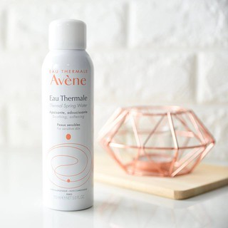 Xịt khoáng Aven