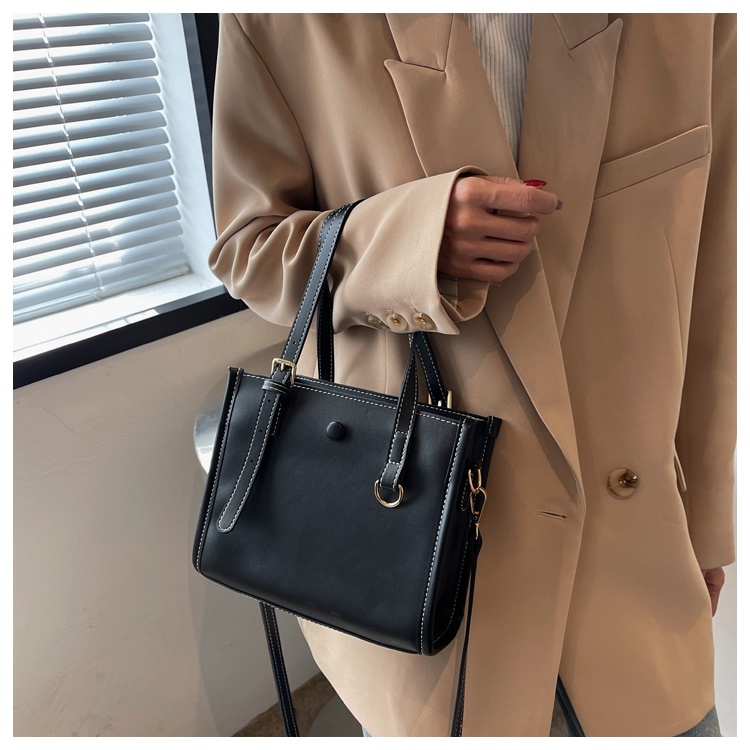 Túi đeo chéo, đeo vai da trơn phối viền - Hàng loại 1 - TB.Store HD173 22x18x10 cm