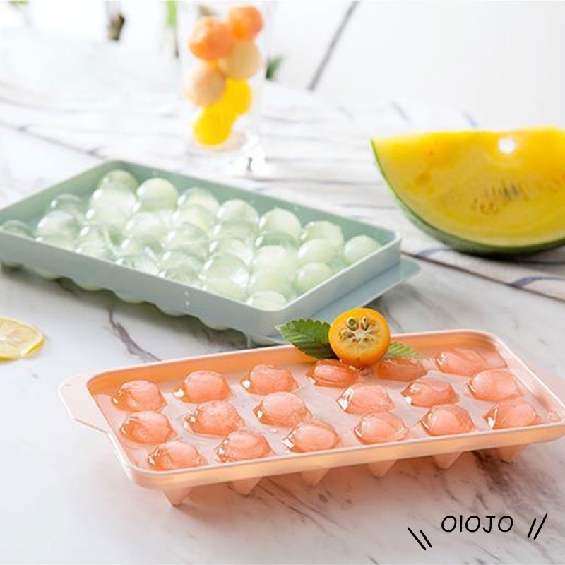Dễ Thương Khuôn Nhựa Làm Đá Uống Rượu Có Nắp Đậy Tiện Dụng