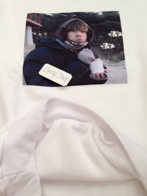 ẢNH THẬT ÁO SWEATER BTS RUN IN HÌNH TAEHYUNG V