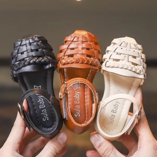 Sandal rọ cho bé gái
