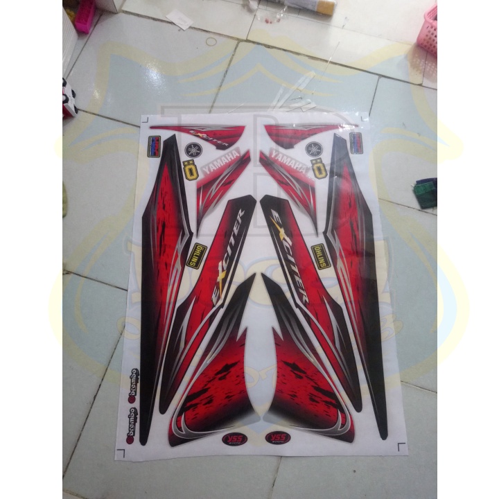 ( Quí khách vui lòng mang ra tiệm cho thợ dán ) Tem exciter 2006 bạc đỏ