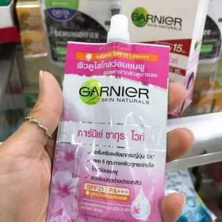 Kem dưỡng da chống nắng Garnier Thái Lan