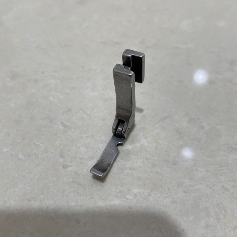 Chân vịt tra khoá trái máy may công nghiệp