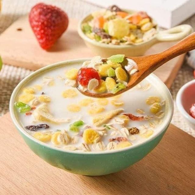 Túi 500g Ngũ cốc sữa chua hoa quả yến mạch | BigBuy360 - bigbuy360.vn