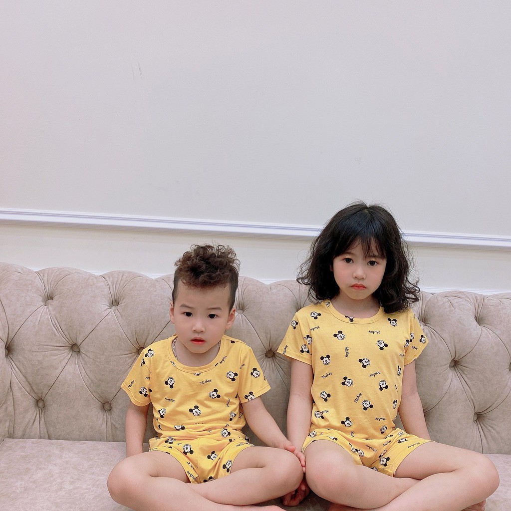 Bộ Cộc Tay Thun Lạnh Minkymom Phiên Bản Micky Nền Màu Dễ Thương Cho Bé Namkidshop (V392)