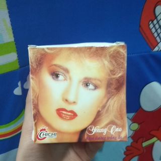 Kem dưỡng trắng da cô gái tóc xù 20g