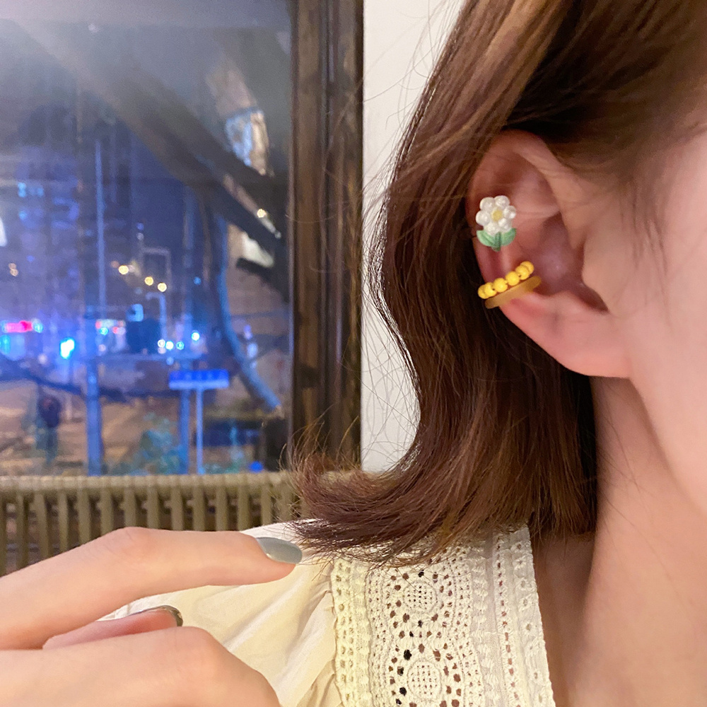 Set 3 khuyên tai Ahellogirl hình bông hoa nhiều màu sắc thời trang