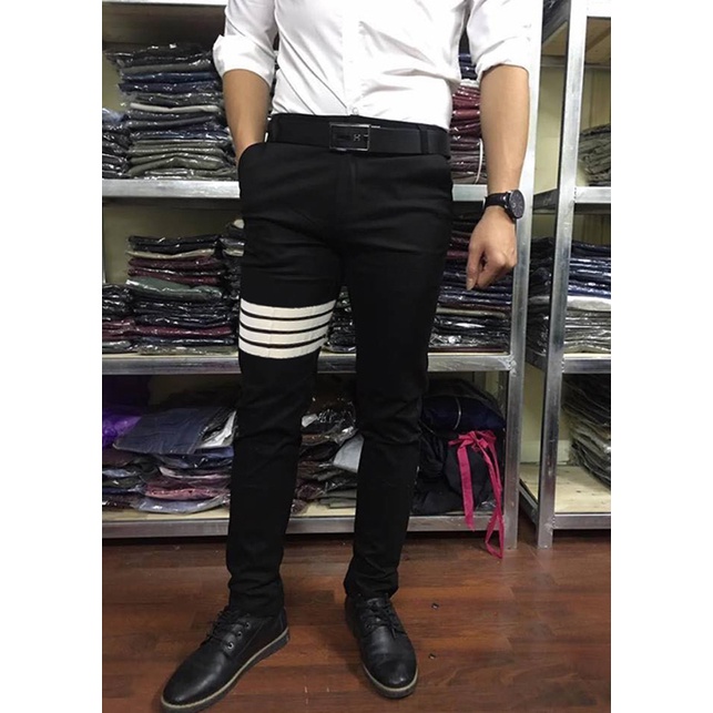 Quần Vải Kẻ Đỏ Chất Mịn Chống Nhăn Ít Bám Bụi Không Phai Màu Phong Cách