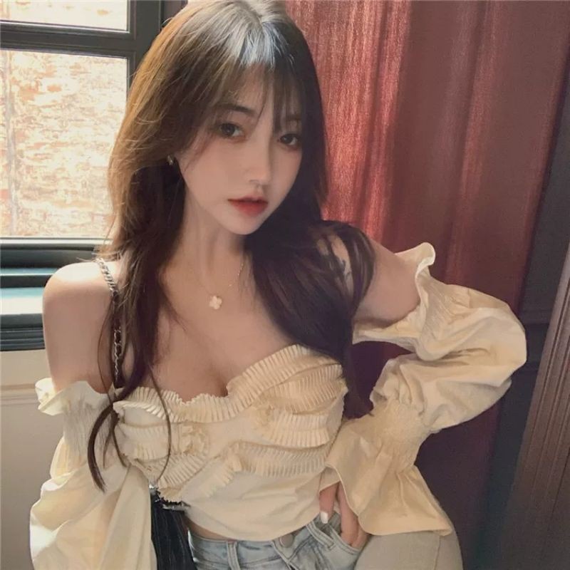 Áo trễ vai tay bồng dáng Hàn