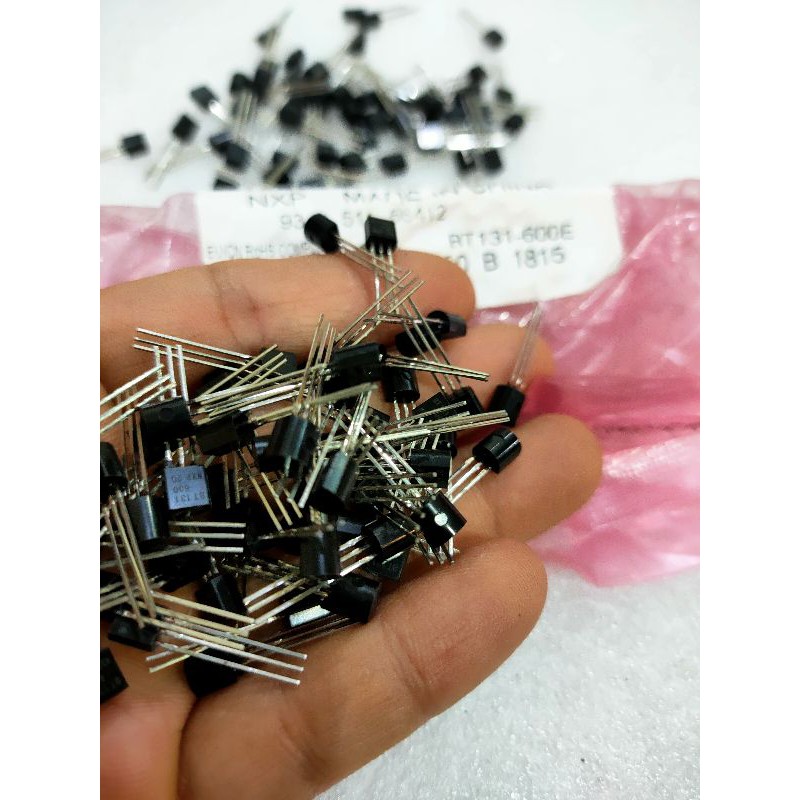 20 Con Triac BT131