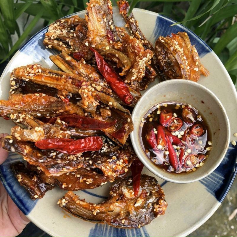 CÁ KHOAI MÈ RIM SATÊ CAY SIÊU NGON