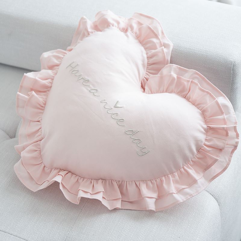 Gối Tựa Lưng Vải Cotton Phối Bèo Thêu Hình Trái Tim Đa Năng Có Thể Giặt Sạch