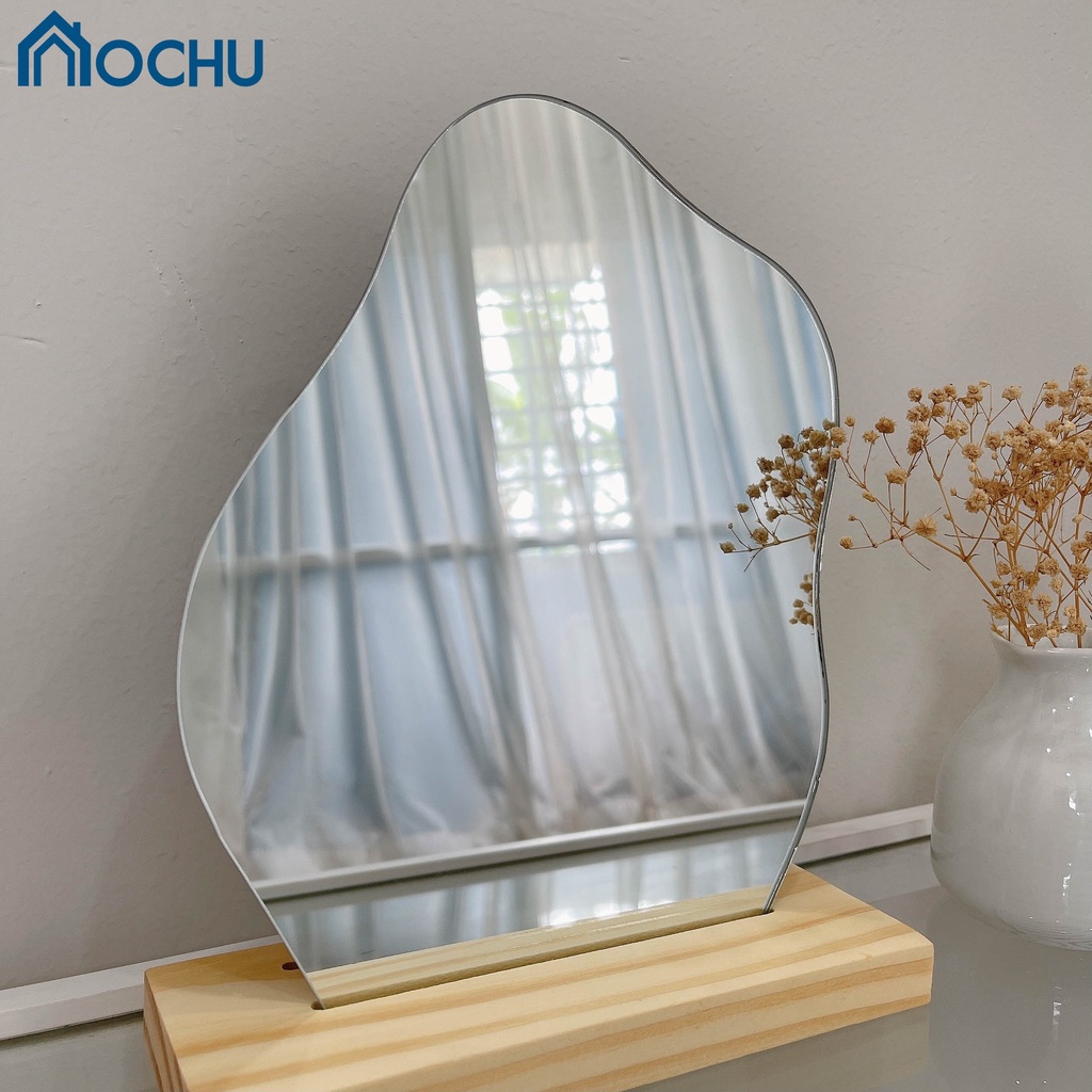 [ QUÀ TẶNG] Gương Phấn Soi Trang Điểm OCHU Đế Gỗ Để Bàn POM MIRROR