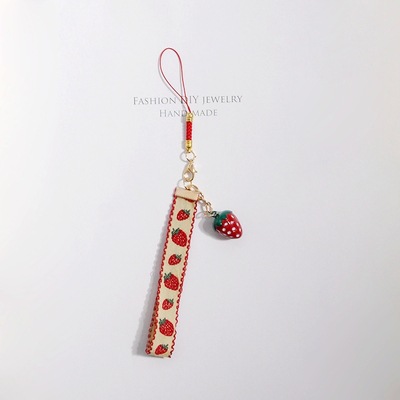 New Lovely Japanese Strawberry Bell Wrist Short Mobile Phone Rope Cute Heart Ring Key Pendant Key Chain Airpods Hanging Pendant Dây điện thoại