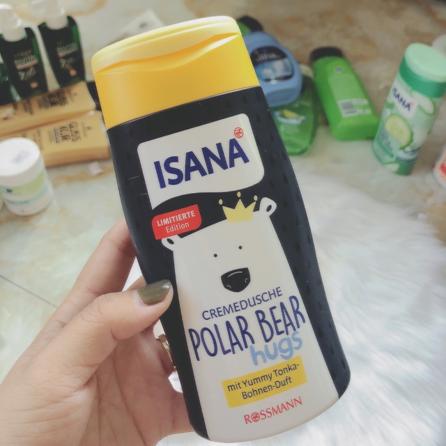 Sữa tắm Isana của Đức