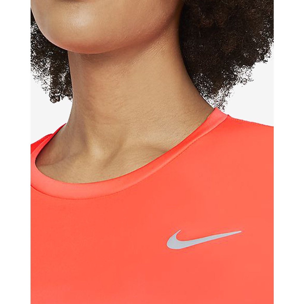 Áo T-shirt nữ Nike AJ8122-854