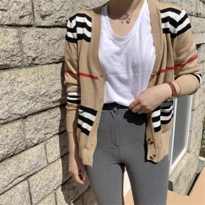 MS453 Áo len nữ dài tay kẻ BB