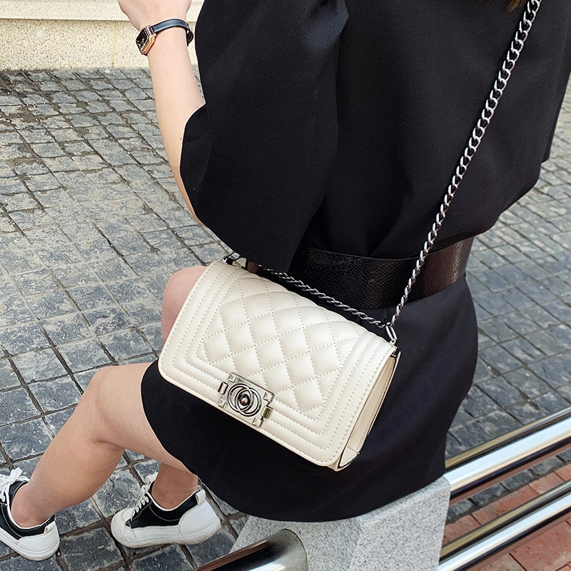 Túi đeo chéo IELGY phối dây xích phong cách retro thời trang cho nữ