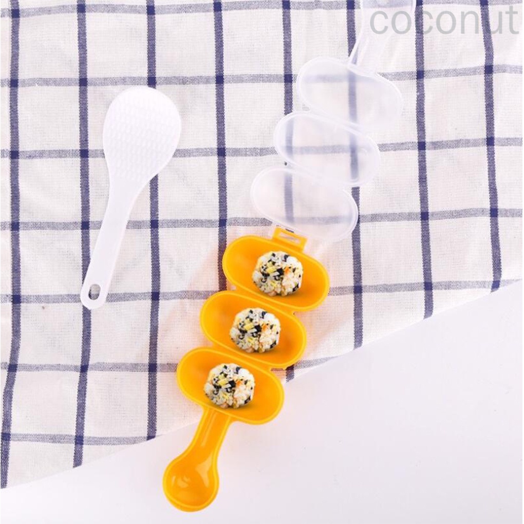 Dụng cụ làm cơm cuộn 3 ngăn bằng nhựa không dính DIY