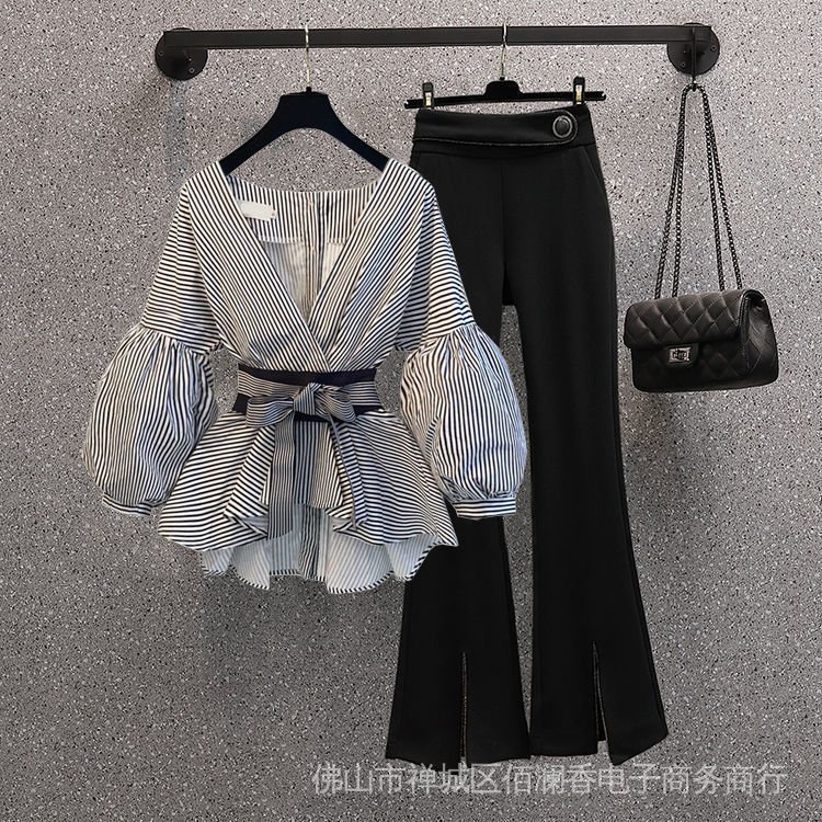 Set Áo Sơ Mi Đen Cổ V Kèm Quần Dài Ôm Chân Phong Cách Retro Cho Nữ
