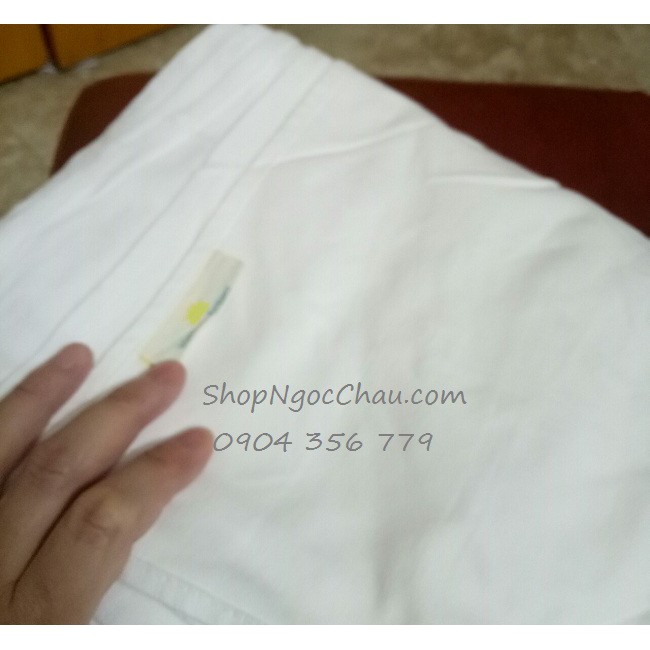 Khăn lau ly cốc màu trắng không để lại bám bụi trên ly cốc | BigBuy360 - bigbuy360.vn