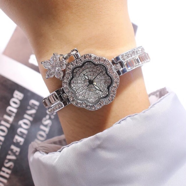 [Mã FAMAYFA2 giảm 10K đơn 50K] Đồng hồ nữ Mashali hàng chính hãng dây kim loại dạng lắc cao cấp | BigBuy360 - bigbuy360.vn