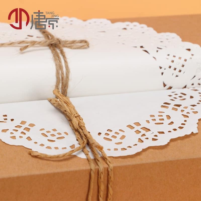 Giấy nến thấm dầu ăn thực phẩm chịu nhiệt , chống ẩm , chống thấm , hút dầu mỡ họa tiết hoa văn đục lỗ