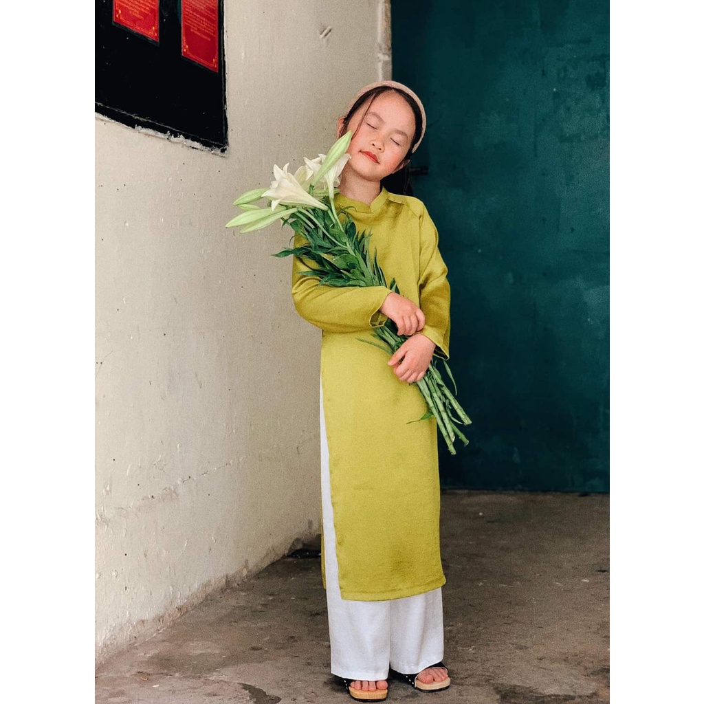 Áo Dài Trơn Truyền Thống Bé Gái Chất Lụa Cao Cấp Màu Xanh Bơ Siêu Xinh Mon