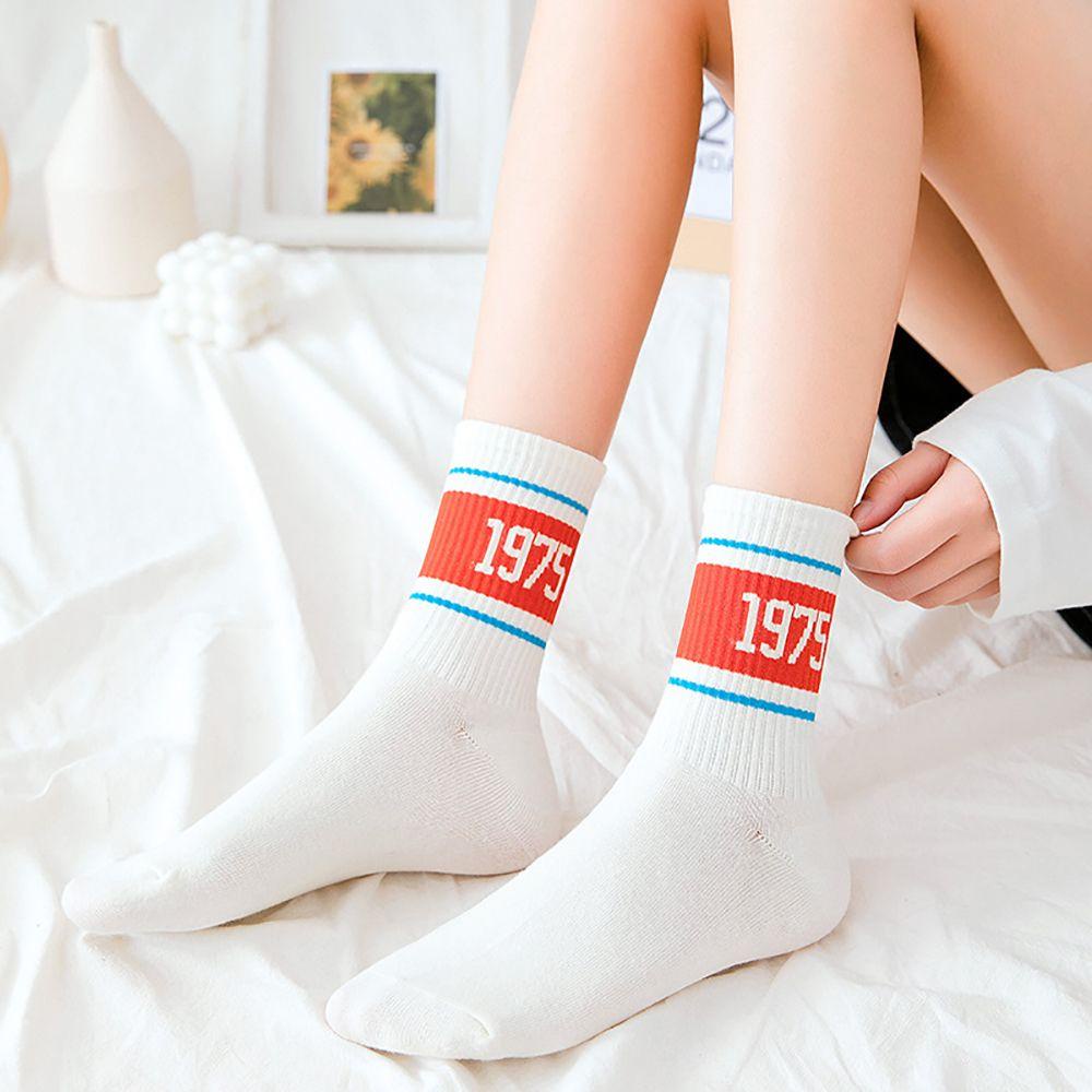 Anemone Vớ Thể Thao Thoáng Khí Họa Tiết Kẻ Sọc Và Chữ Số Phong Cách Harajuku Đường Phố Cho Nữ