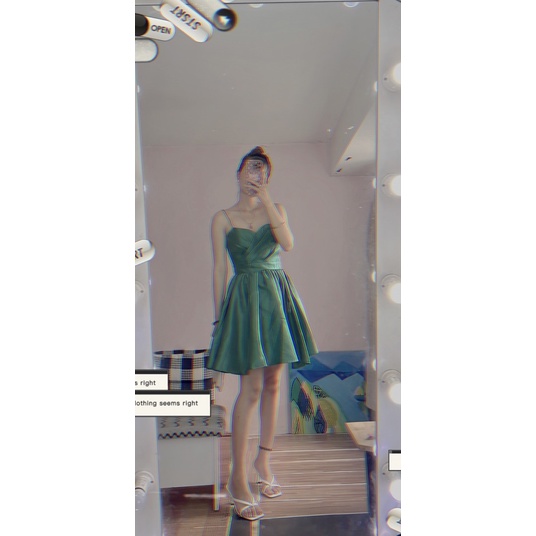 Đầm hai dây cúp ngực xếp ly