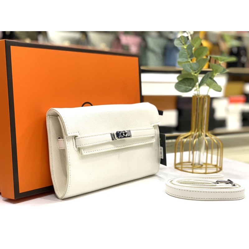 Clutch cầm tay kèm dây đeo chéo Quảng Châu