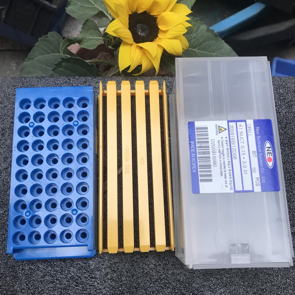 Hộp rỗng đựng 50 đầu mũi khoan PCB chuyên dụng