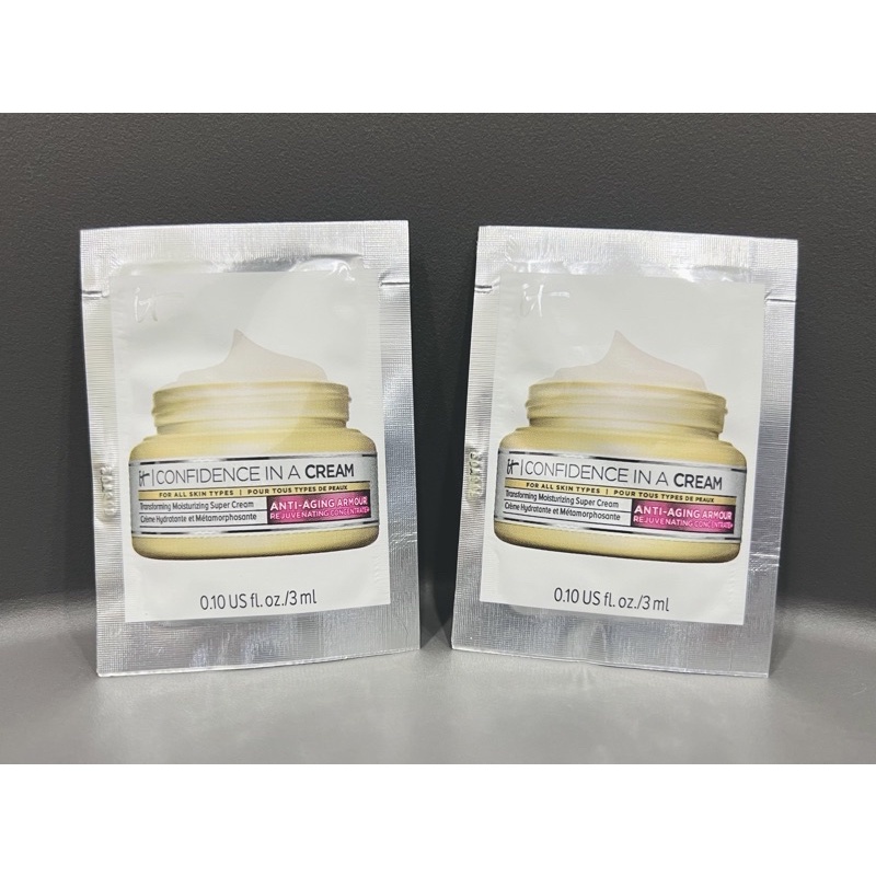 Kem dưỡng ẩm IT Cosmetics Confidence In A Cream